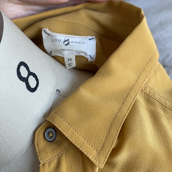 Button up blouse - Picture 2 of 2